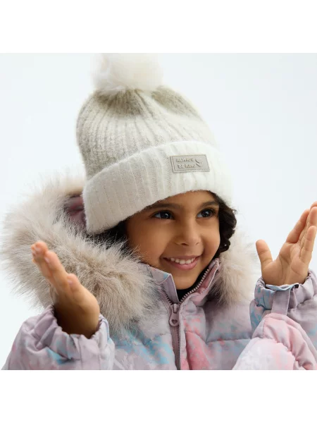 Reserved Beanie sapka bojttal krémszínű