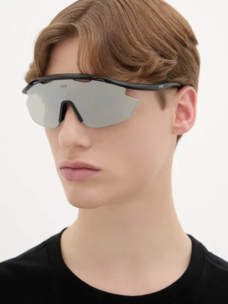 Emporio Armani férfi napszemüveg fekete