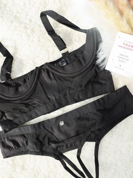 Трусики с открытым доступом Комплект_Obsessive_Chic_Amoria_set_otwarty чорні