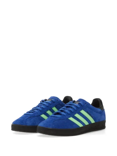 Pălărie Adidas cu dungi cu platformă din jerseu alb