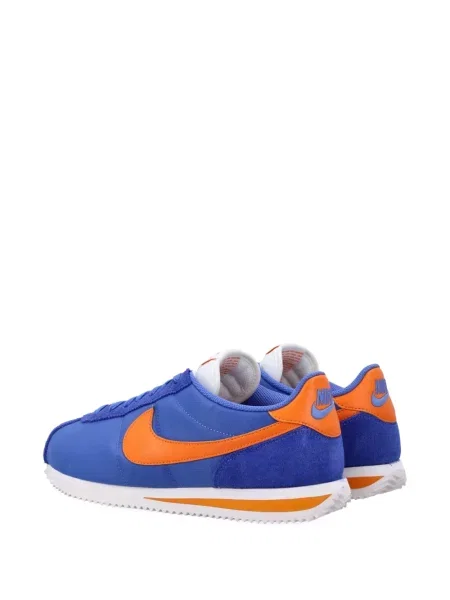 Πλισέ hoodie Nike σουέτ με κέντημα καφέ