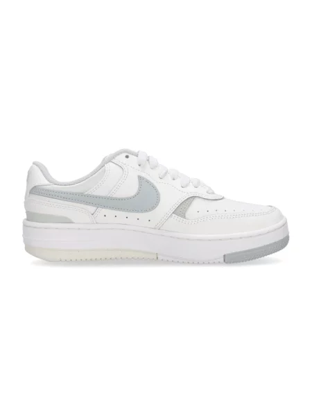 Trampki Nike zamszowe białe