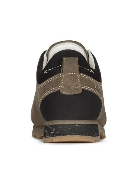 Pantofi Aku din piele de căprioară maro