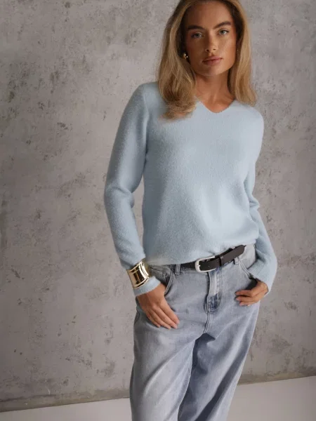 Sweter z Wełną w Minimalistycznym Stylu Joslina niebieski