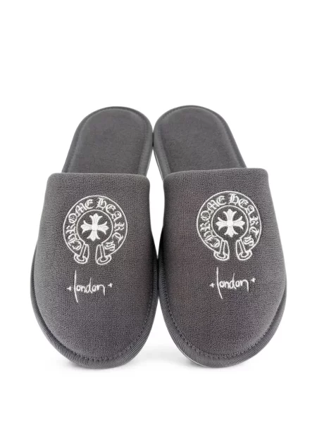 Bačkory Chrome Hearts se srdcovým vzorem s autogramem šedé