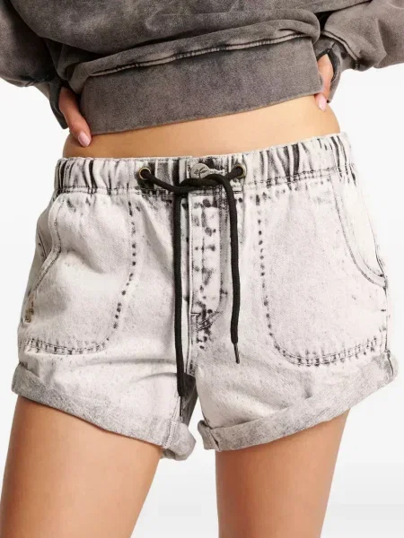 Pantaloni scurți One Teaspoon gri