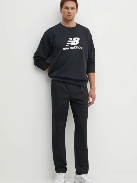 Bluza New Balance Stacked Logo French Terry Crew black czarna