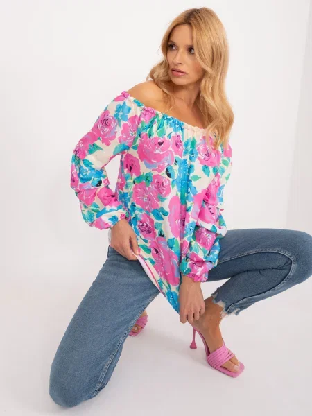 Bluză Fashionhunters cu model floral albastru