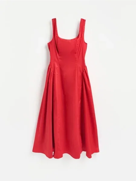 Reserved Rochie midi din roșu