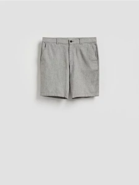 Reserved Pantaloni scurți regular cu adaos de in negru