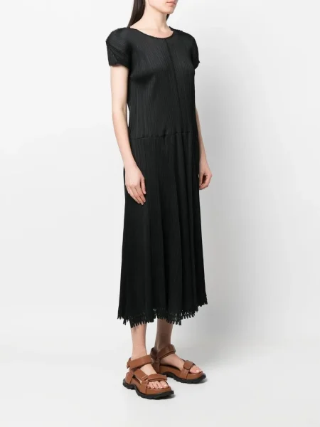 Plisované áčkové oblekové šaty Issey Miyake Pre-owned černé