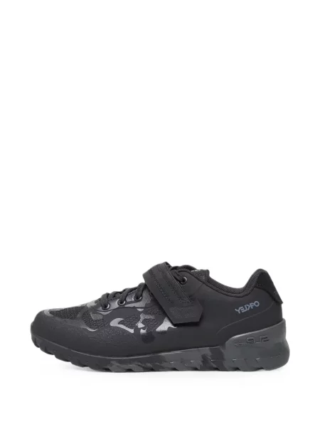 Sneakerși Oakley negru