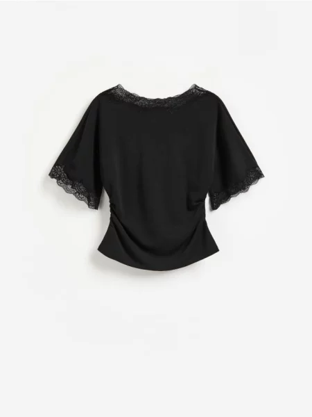Reserved Bluză cu dantelă negru