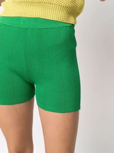 Pantaloni scurți Remain slip-on verde