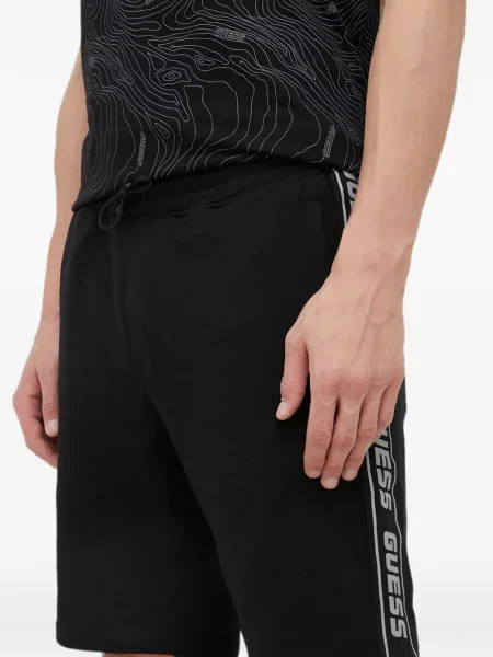 Szorty Guess z logo ze sznurkiem czarne