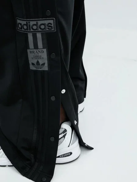 Спортивні штани adidas Originals Adibreak однотонні чорний