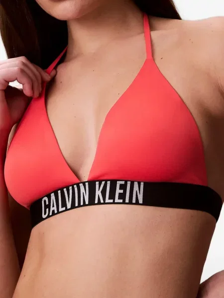 Top Calvin Klein cu legături roz