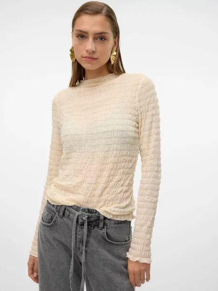 Водолазка Vero Moda молочний