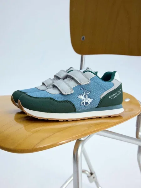 Sneakersy