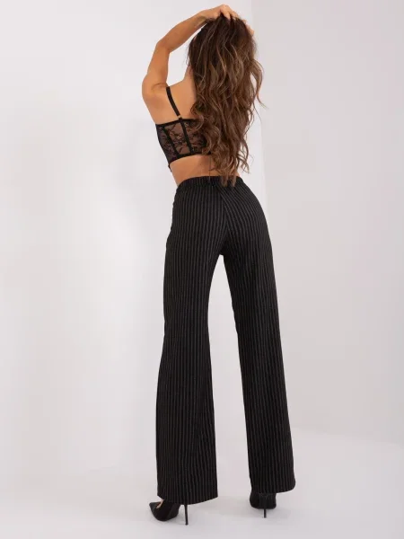 Pantaloni Fashionhunters elegante negru
