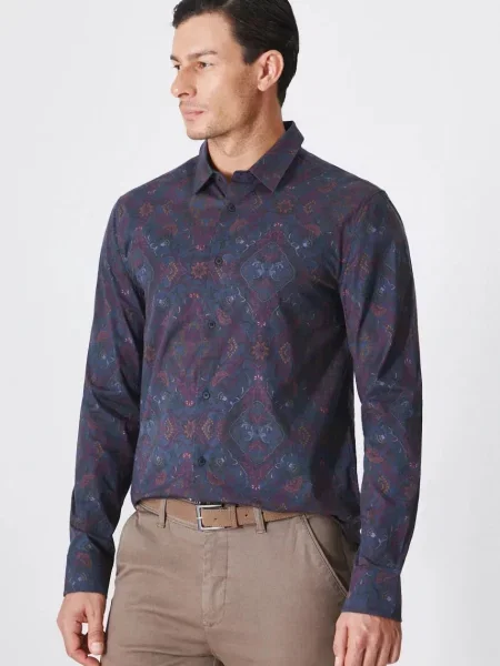 Риза Medicine мъжка с кройка по тялото с класическа яка