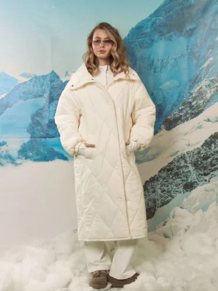 Пальто з утеплювачем Lilove жатка білий