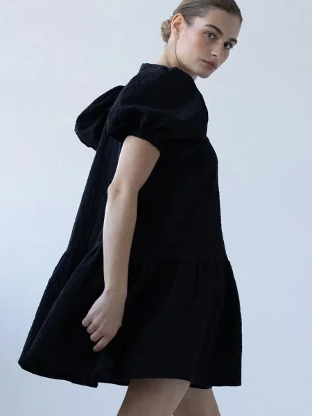 Muuv. rochie evazată cu CHILE negru