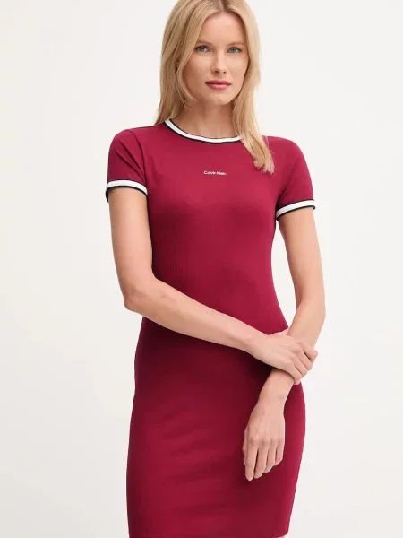 Рокля Calvin Klein Jeans къса със стандартна кройка бордо