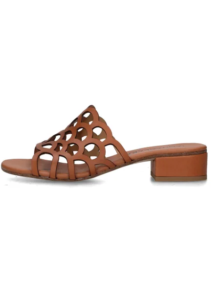 Pantofi Aquaclara maro