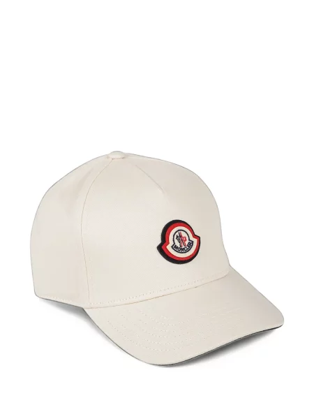 Kšiltovka Moncler s autogramem