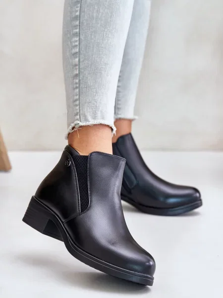 Zateplené kotníkové boty Kesi černé