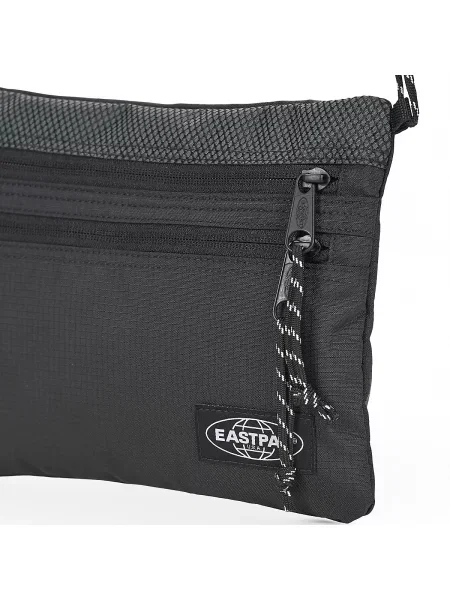 Kabelka Eastpak čierna