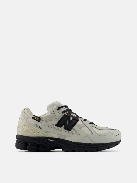 Кожаные повседневные кроссовки New Balance бежевые