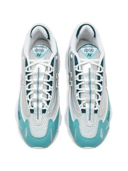 Шапка с козирки New Balance 530 бродирана на точки сиво
