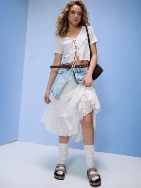 Асиметрична спідниця міді з з воланом білий