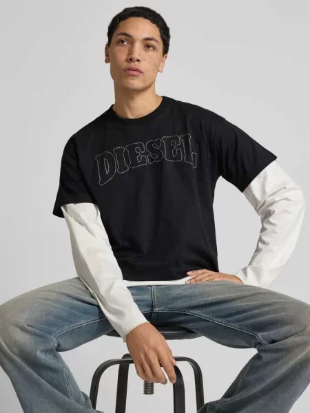 T-shirt z wyhaftowanym logo Diesel czarna