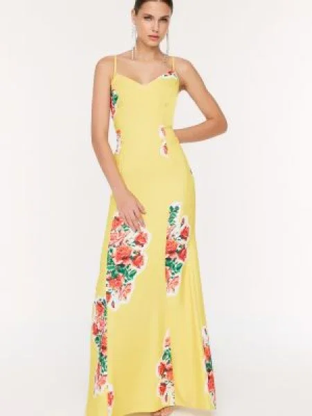 Rochie Trendyol cu model floral