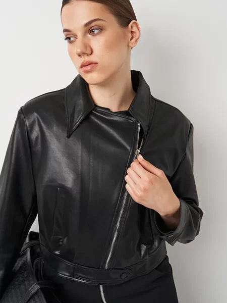 Кожаная куртка Ricco Grande черная