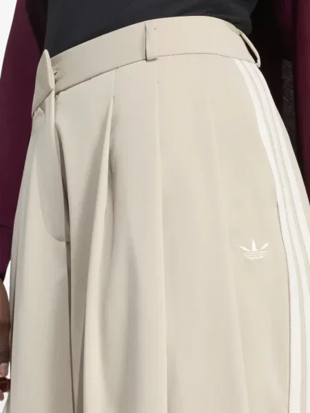 Pantaloni Adidas cu dungi