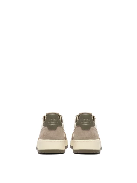Sneakersy Autry skórzane białe