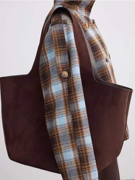 Mohito Shopper stiliaus rankinė tamsiai ruda