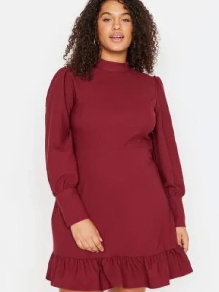 Rochie Trendyol cu volane țesută roșu