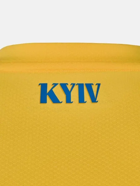 Футболка New Balance жовта
