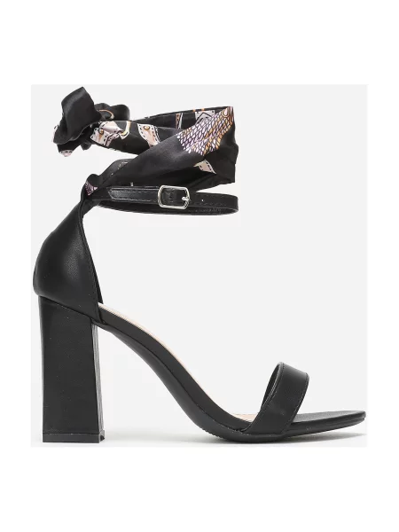 Sandale La Modeuse crna