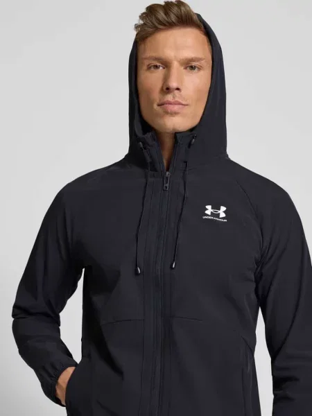 Kurtka treningowa z kapturem Under Armour czarna