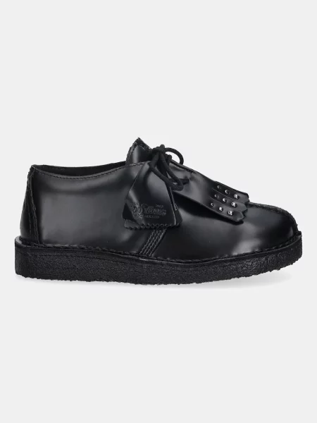 Δερμάτινα κλειστά παπούτσια Clarks Originals Desert Trek μαύρο