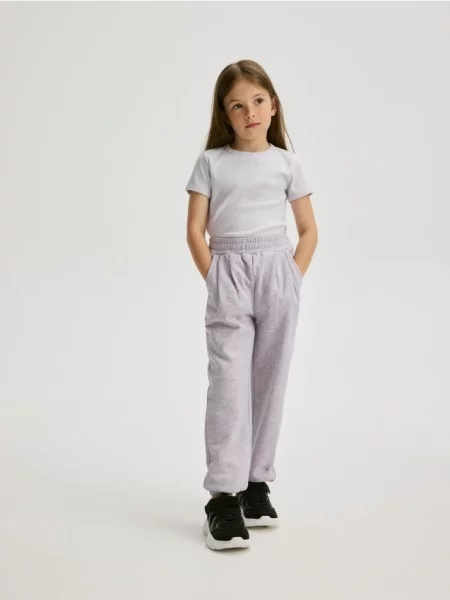 Reserved Спортивні штани лавандовий 