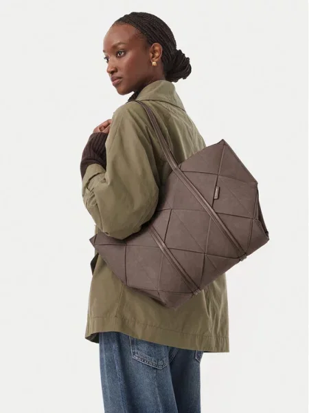 Torbica Calvin Klein Woven Sueded Carryall smeđa