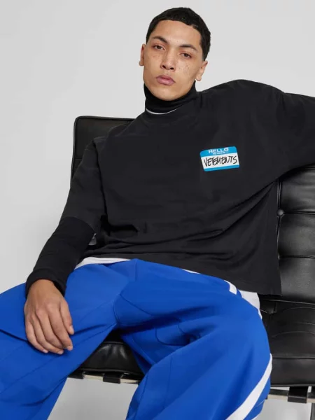 T-shirt z nadrukiem z logo Vetements czarna
