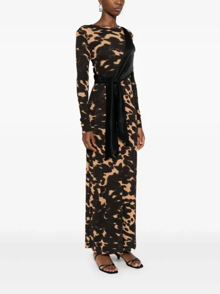 Rochie maxi Nanushka lungă de costum maro